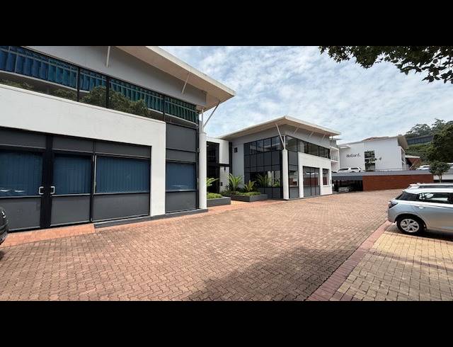 148M² OFFICE TO LET IN WESTVILLE